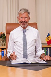 Praxisklinik | Team | Prof. Dr. Dr. Stefan Hillejan